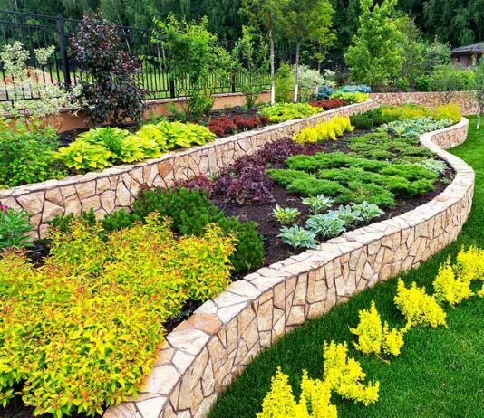 Enhance Your Garden with the Help of a Professional Landscaping Team Enhance Your Garden with the Help of a Professional Landscaping Team