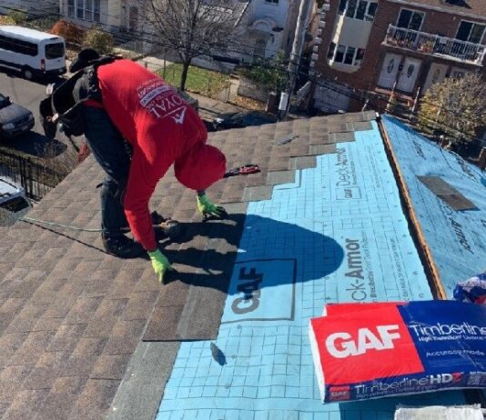 Roofing Contractor Knows All Problems of Old Roofs Roofing Contractor